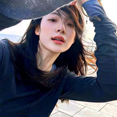 小犬与女孩